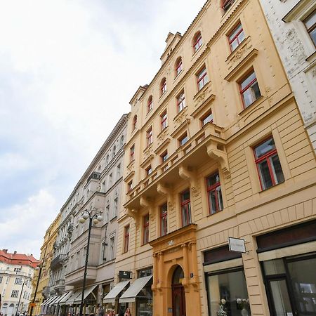Stunning Charles Bridge Apartment Praga Esterno foto