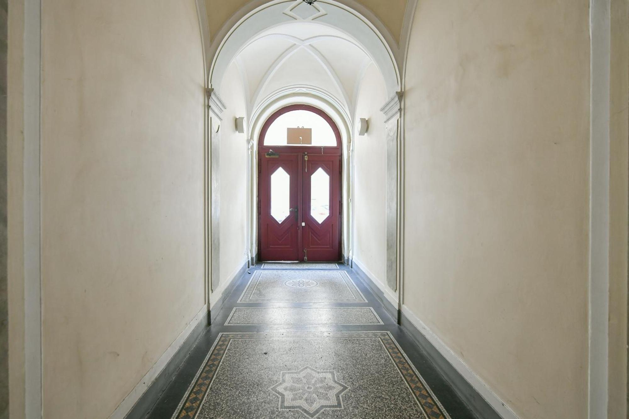Stunning Charles Bridge Apartment Praga Esterno foto